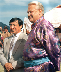 Президент России Борис Ельцин и Президент Республики тыва Шериг-оол Ооржак. Тува. Июнь 1994 год.