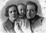 С родителями. 1931 год.